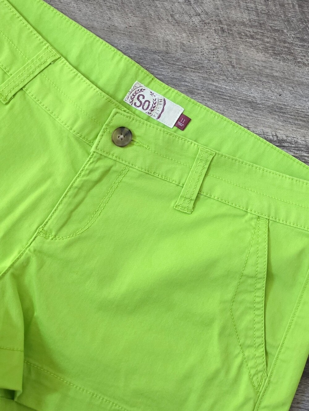 New Stretch Low Rise Shorts - Picture 2 of 5